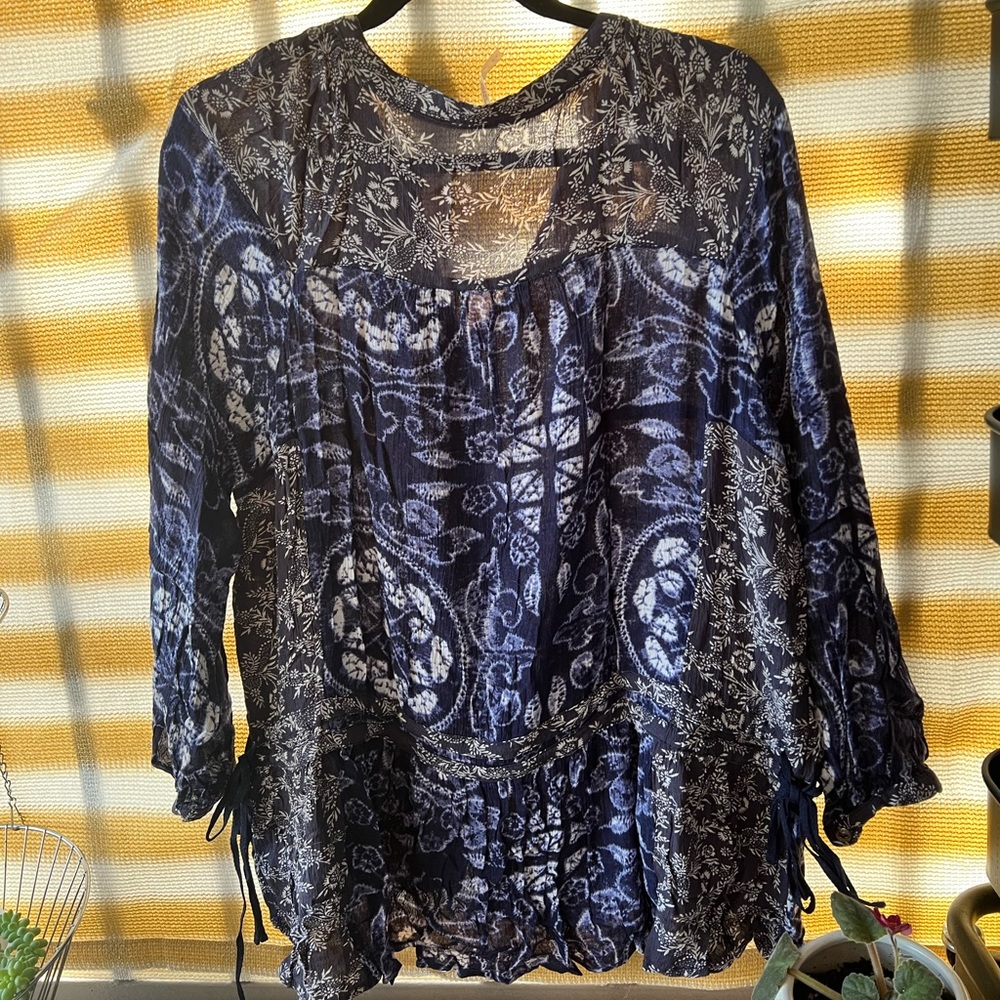 Free People flowing paisley cobalt blue Top small oversized
